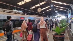 Equityworld Futures Surabaya |  Penumpang Nekat Masak Mie di Kereta Api, Ini Respons KAI