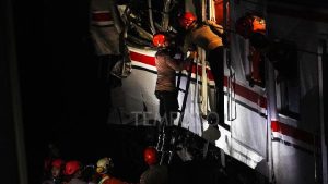 Equityworld Futures Surabaya | Imbas Kecelakaan Kereta Bekasi: 2 Kereta dari Madiun Batal