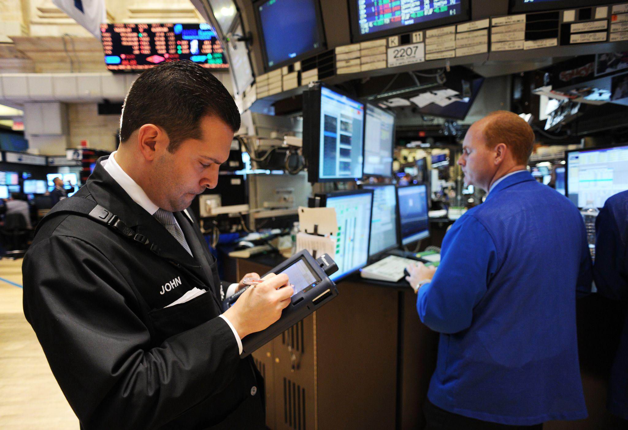 Equity World Futures Surabaya – Bursa Saham AS Menguat, Dow Jones Cetak Rekor Baru di Tengah Optimisme Negosiasi AS-Iran