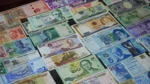 Equityworld Futures Surabaya | Dolar Ditendang di Mana-Mana: Rupiah, Won-Yen Perkasa, Ringgit Nangis